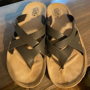 Womens sandals